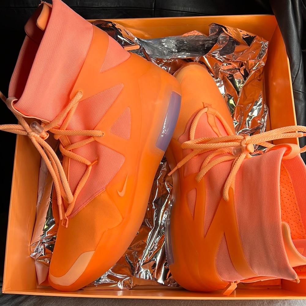 Nike air fear of god 1 orange pulse